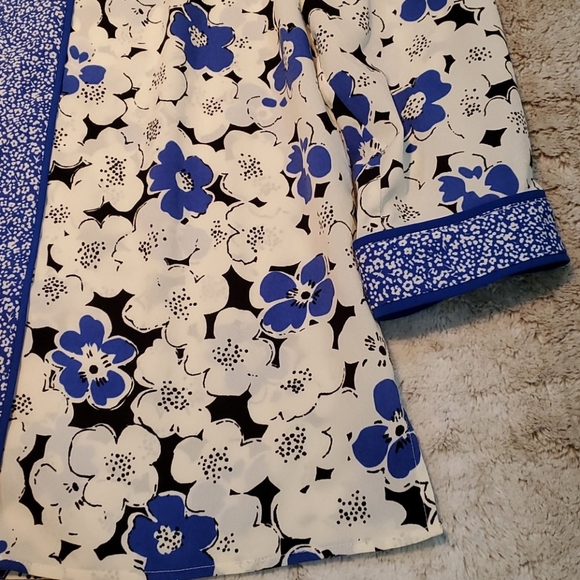 Talbots Blue Floral Tunic Blouse 3/4 Sleeve Size S - Picture 2 of 5